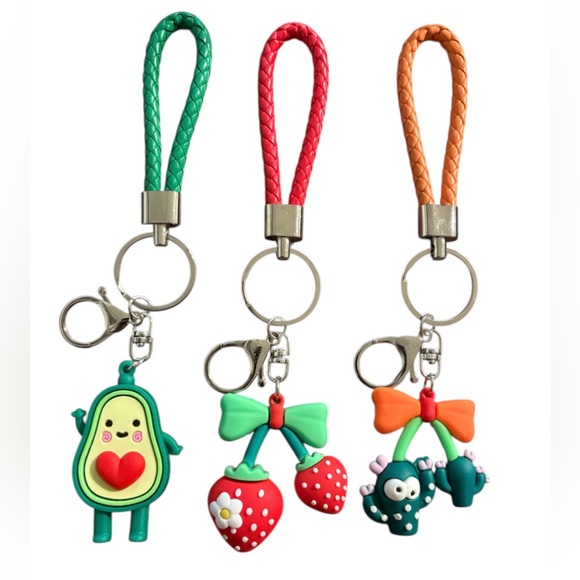 Colorful Keychain Set 3 pieces Random - Picture 2 of 4